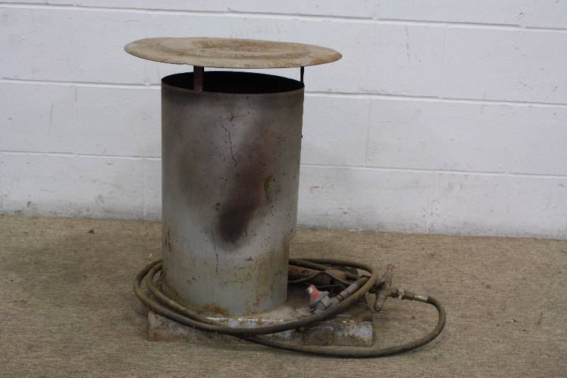 lot 139 image: Propane Shop Heater