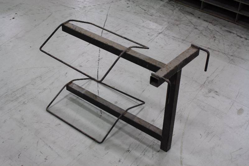 lot 48D image: Saddle Holder