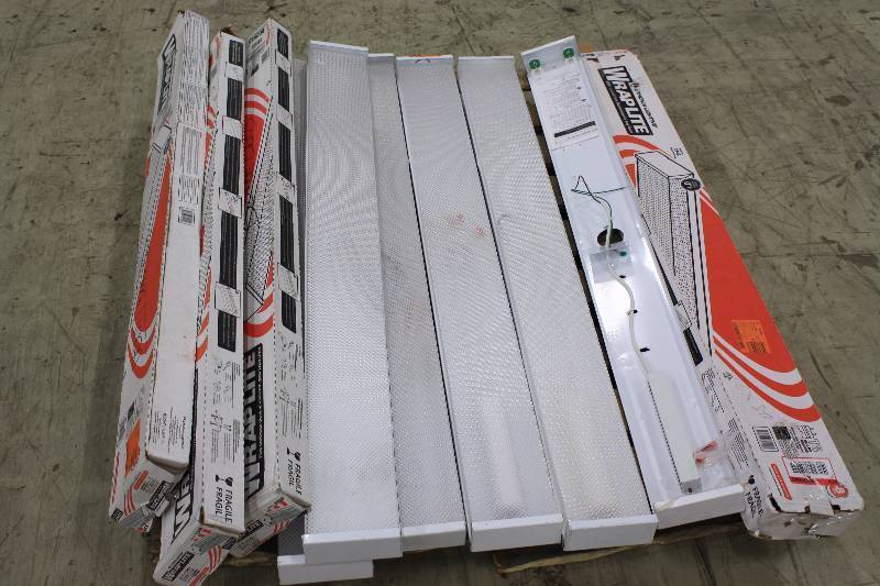 lot 29A image: Lithonia Wrap Lites