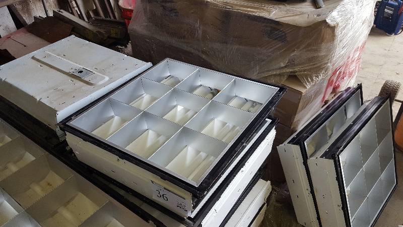 lot 36 image: Lot of (6) Commercial Lights - 2 x 2