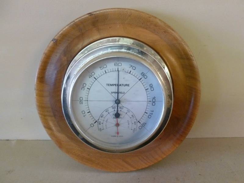 Vintage Weather Station