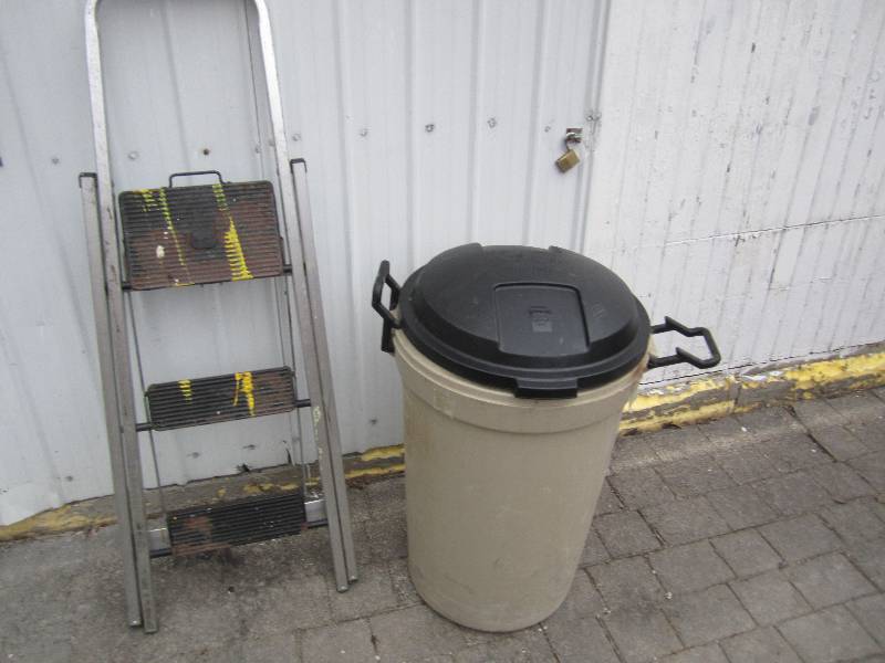 Trash can and step stool...