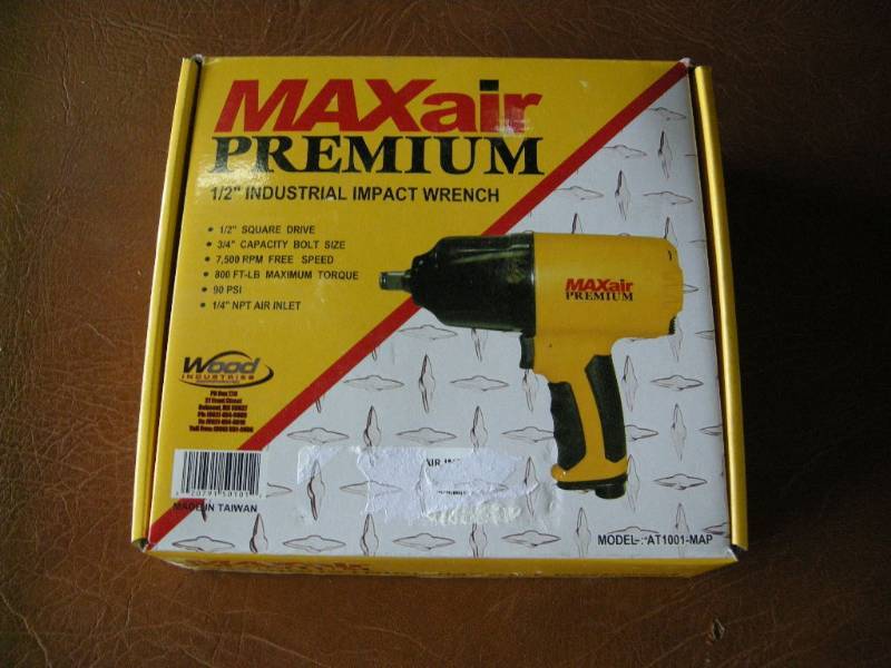 lot 9 image: Maxair Premium 12 Industrial Impact Wrench