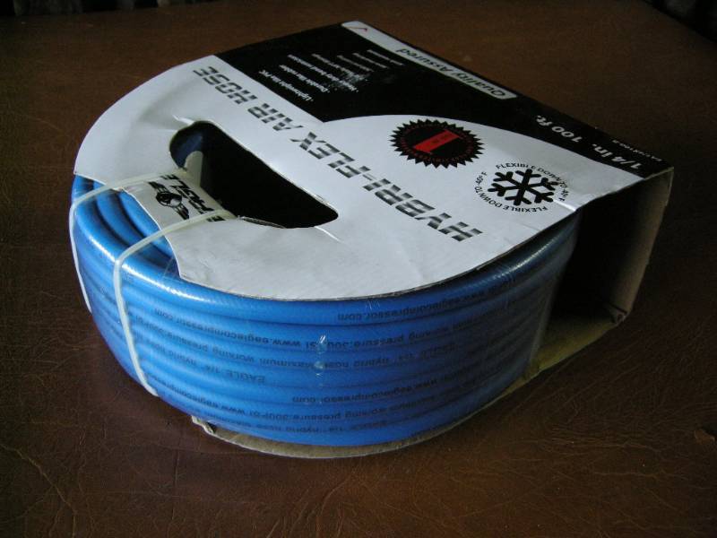 lot 27 image: Eagle 14 Hybri-Flex Air Hose