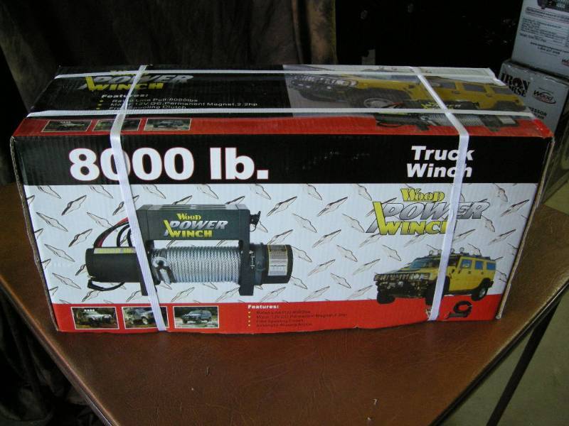 lot 33 image: Wood Power Truck Winch 8000 lb