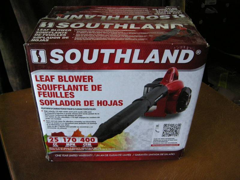 lot 39 image: Southland Gas Leaf Blower