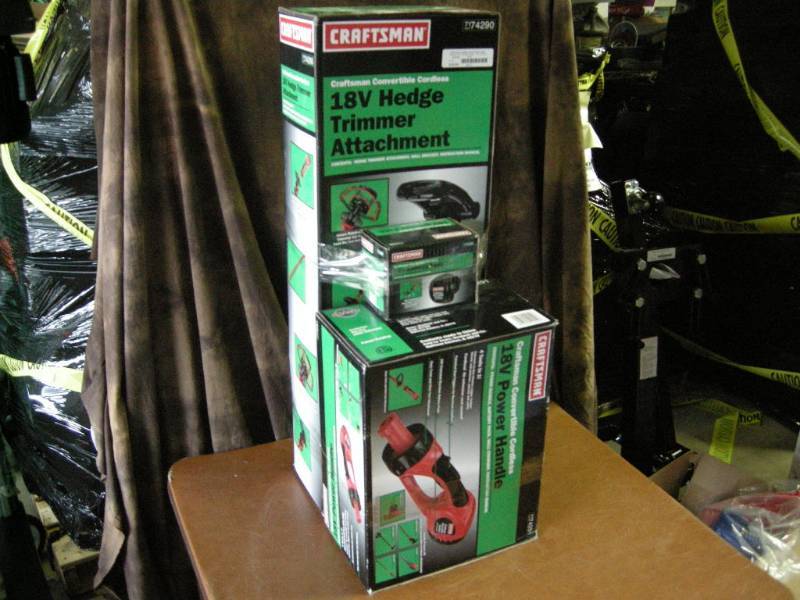 lot 44 image: Craftsman 18v Cordless Hedge Trimmer