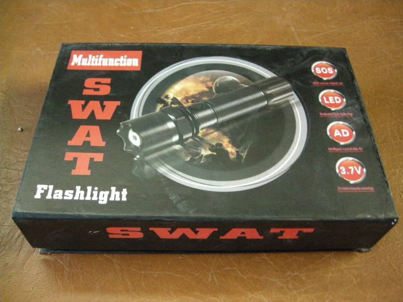 lot 48 image: SWAT Flashlight