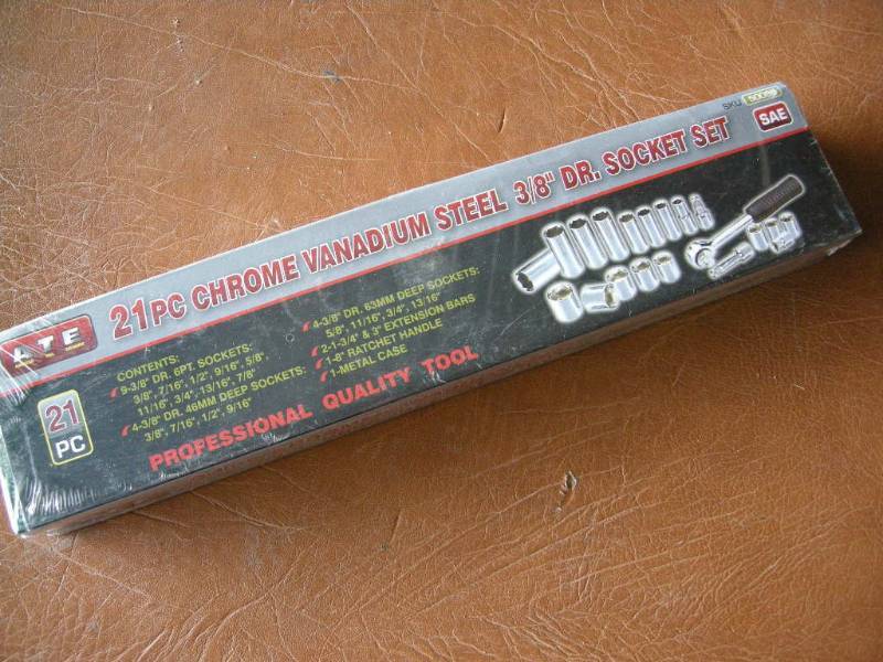 lot 53 image: 21 pc Professional Socket Set