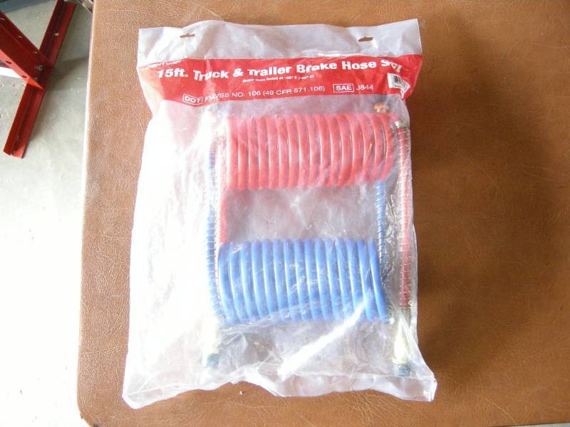 lot 59 image: Century Brake Hose Set