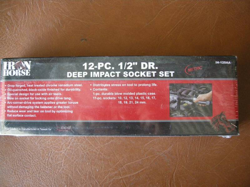 lot 76 image: Iron Horse 12 Deep Impact Socket Set