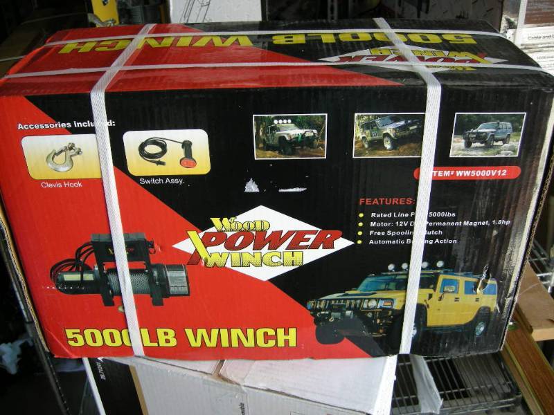 lot 88 image: Woods 5000lb Power Winch