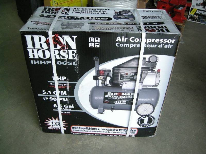 lot 123 image: Iron Horse Portable Air Compressor
