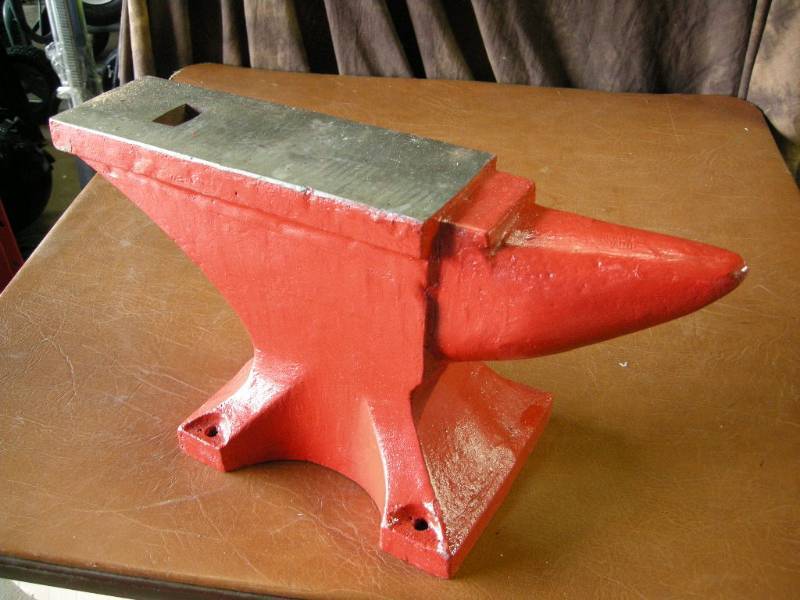 lot 139 image: 100 lb Anvil