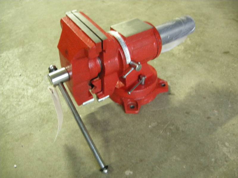lot 150 image: 5 Multi-purpose Swivel Vise