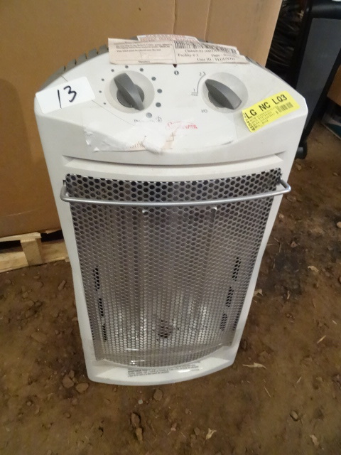 lot 13 image: Sunbeam radiant heater. Store retur...