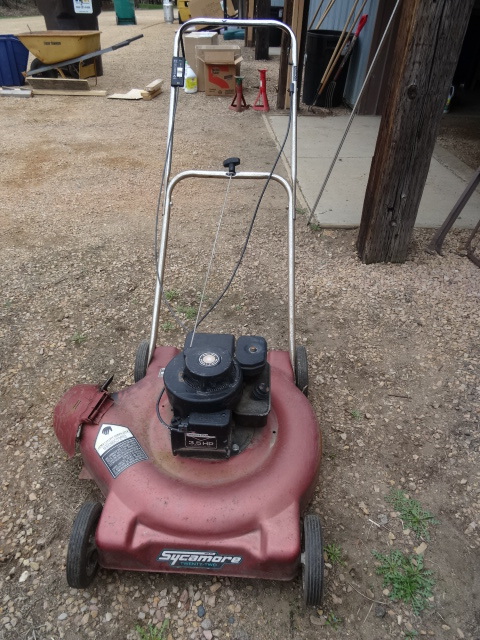 lot 33 image: Sycamore 22 push mower. 22-292. 3....