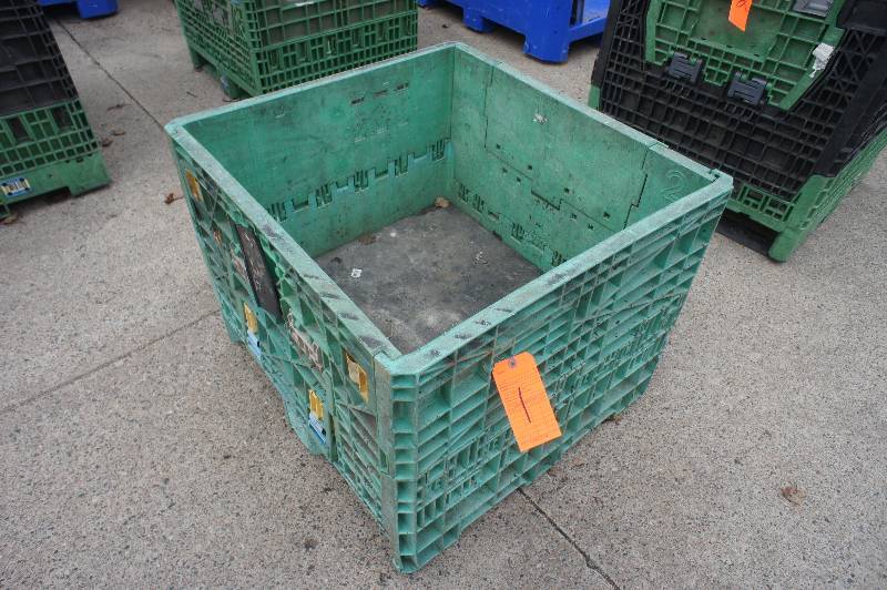 HEAVY DUTY PLASTIC STORAGE   SHIPPING CONTAINER - COLLAPSIBLE SIDES - 29 X 31 X 25