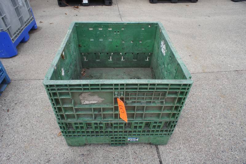 HEAVY DUTY PLASTIC STORAGE   SHIPPING CONTAINER - COLLAPSIBLE SIDES - 31 X 30 X 25