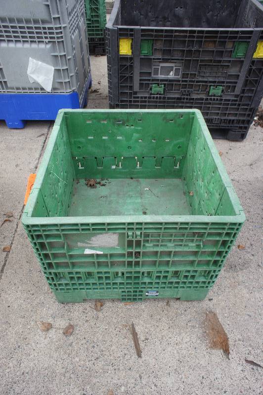 HEAVY DUTY PLASTIC STORAGE   SHIPPING CONTAINER - COLLAPSIBLE SIDES - 31 X 30 X 25