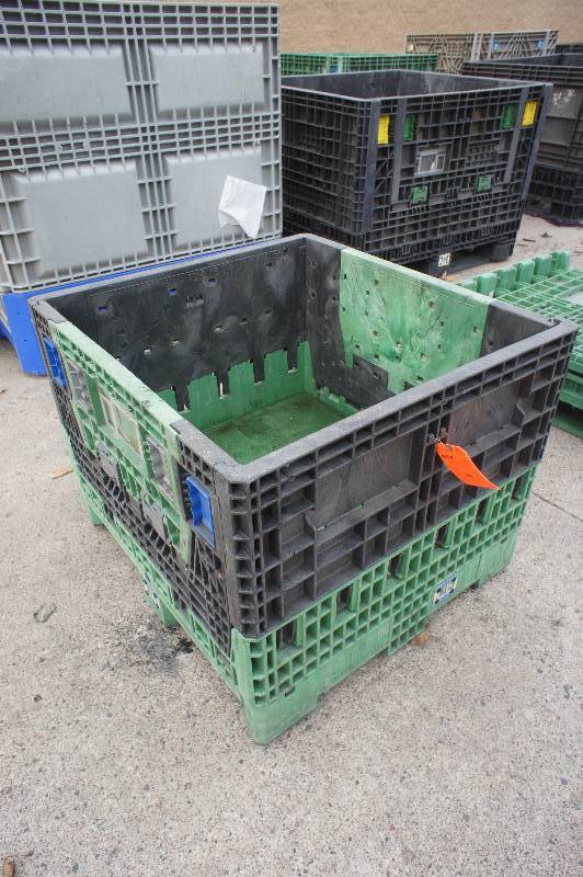 HEAVY DUTY PLASTIC STORAGE   SHIPPING CONTAINER - COLLAPSIBLE SIDES - 31 X 30 X 25