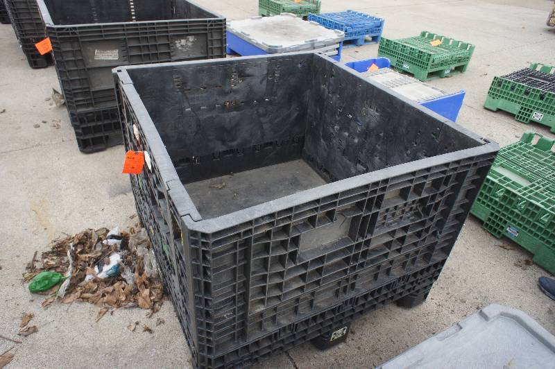 HEAVY DUTY PLASTIC STORAGE   SHIPPING CONTAINER - COLLAPSIBLE SIDES - 44 X 46 X 34