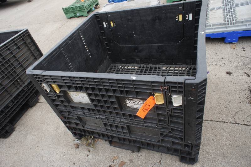 HEAVY DUTY PLASTIC STORAGE   SHIPPING CONTAINER - COLLAPSIBLE SIDES - 44 X 46 X 34