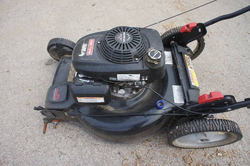 CRAFTSMAN LAWNMOWER - AS-IS CONDITION UNKNOWN