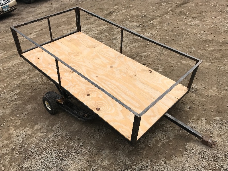 lot 11 image: Ice Fishing  Snow Trailer