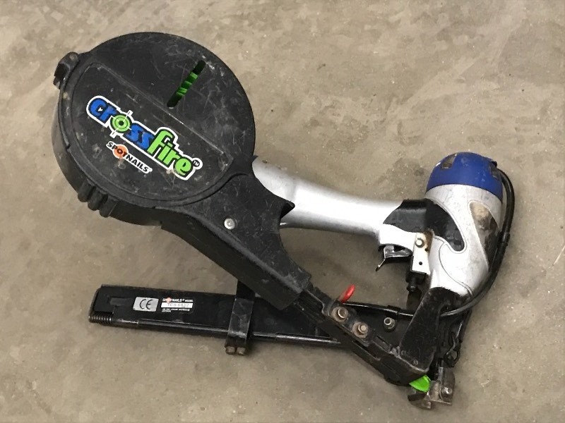 lot 41 image: CrossFire Pneumatic Spot-Nailer, Wo...
