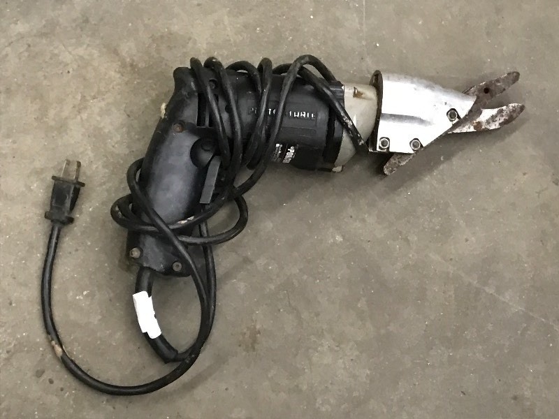 lot 53 image: Porter Cable 6604 Siding Shear, Wor...