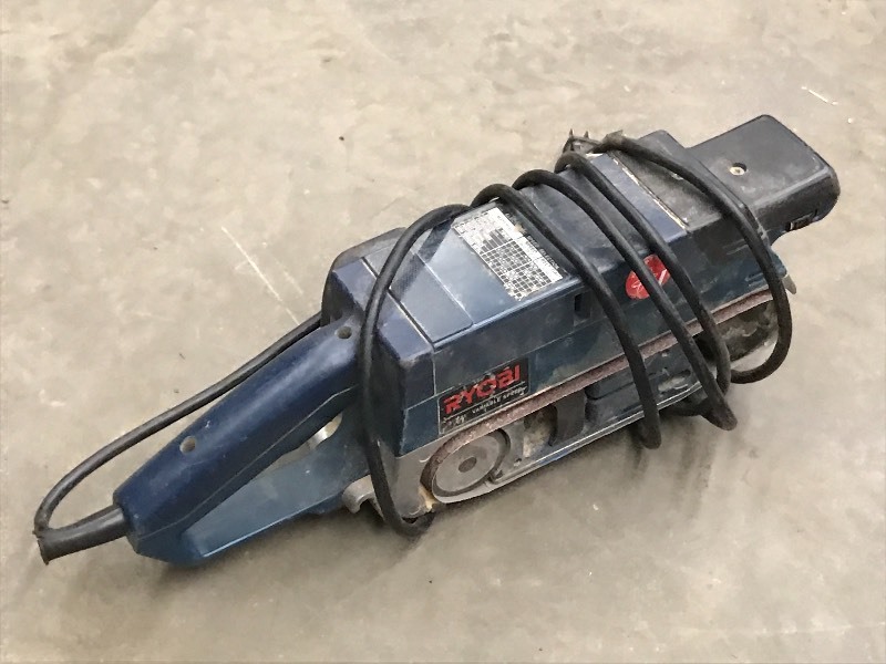 lot 55 image: Ryobi 3x21 Belt Sander, Works ...