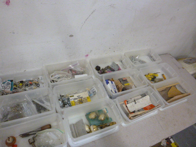 lot 21 image: 12 Small Containers with Contents