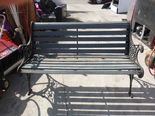 lot 34 image: Garden Bench