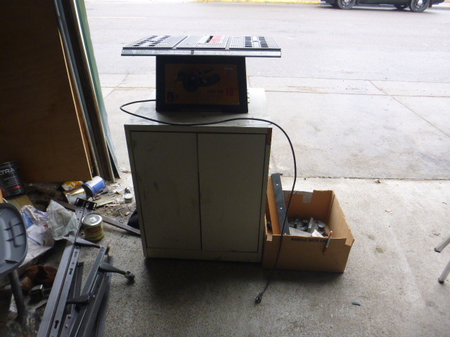 lot 77 image: 10 Table Saw