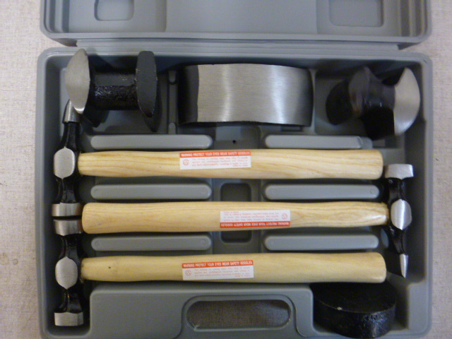 lot 103 image: Auto Body Tools