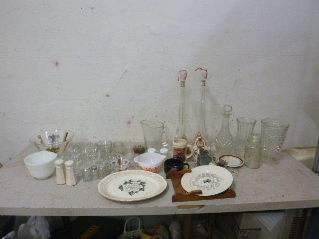 lot 123 image: Miscellaneous Glassware