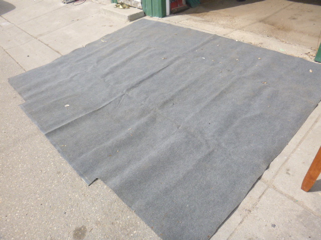 lot 140 image: Outdoor Carpet