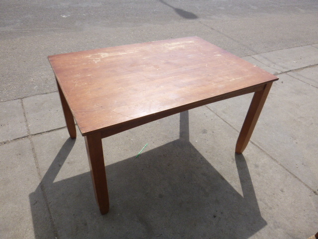 lot 141 image: Dining Table