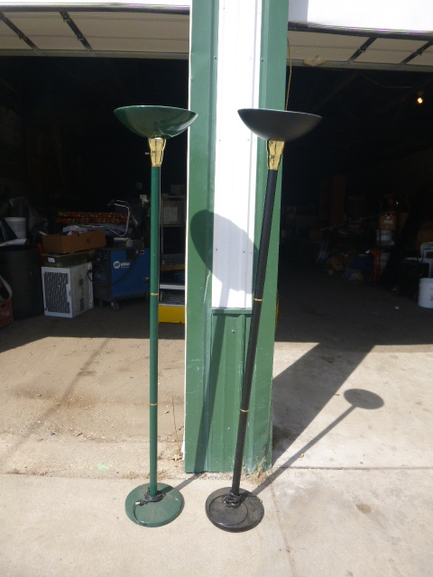 lot 142 image: 2 Floor Lamps