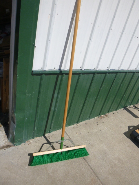 lot 161 image: Union Broom