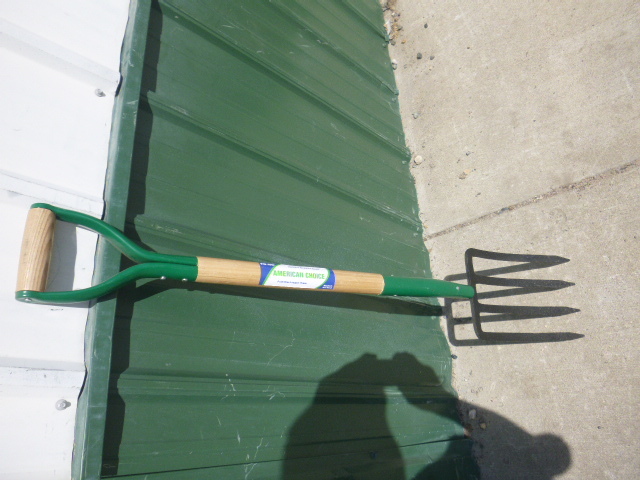 lot 169 image: Yo-Ho Potato Fork