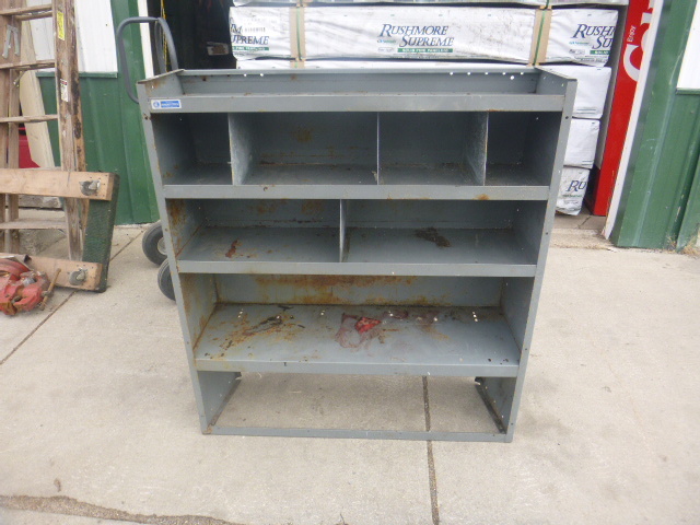 lot 173 image: Metal Shelf