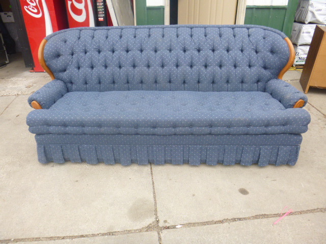 lot 180 image: England Corsair Couch