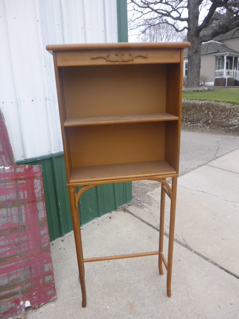 lot 183 image: Over the Toilet Shelf
