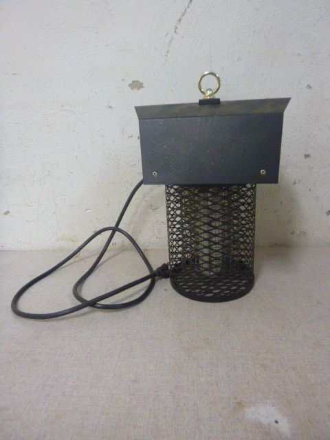 lot 229 image: Bug Sniffer Bug Zapper