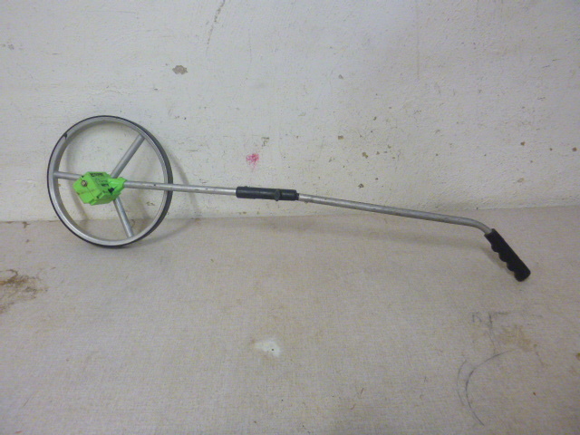lot 251 image: Measure Master Rolatape