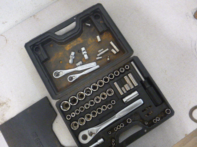 lot 254 image: Craftsman Socket Set