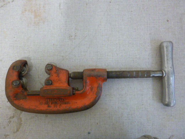 lot 261 image: Ridgid Pipe Cutter