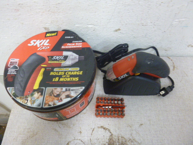 lot 264 image: Skil Palm Size Screwdriver